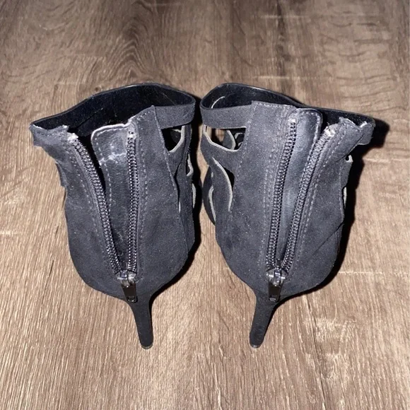 Forever 21 Women’s Black Heels - Picture 9 of 12